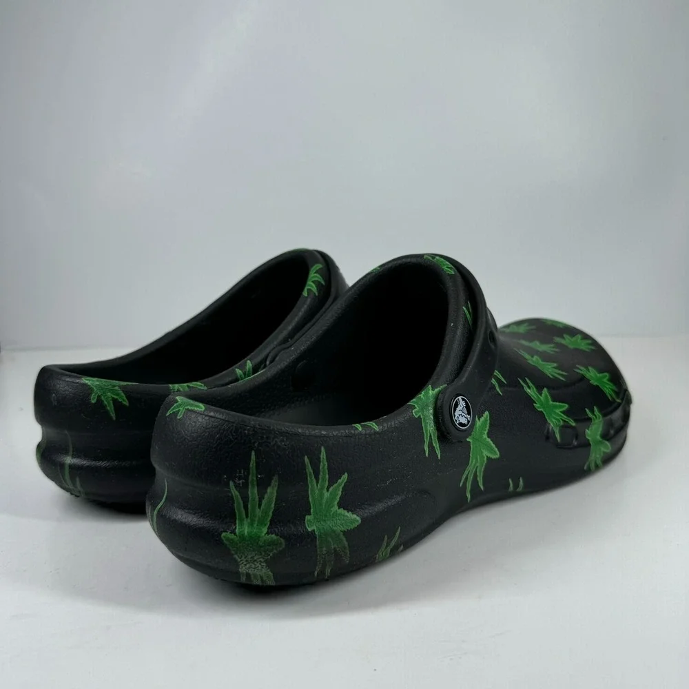 Crocs Bistro 420 Hemp Leaf Men's US 13 Black/Green Slip-Resistant Work Clogs